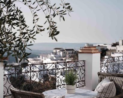 San Ambrosio Hotel | Hotel Plaza 18 - Grupo Califa