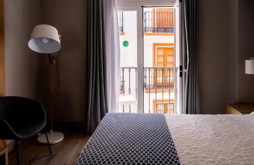 Nerja City Centre Hotel | Hotel Puerta del Mar - Adults Recommended
