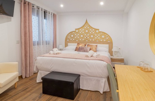 Cogollos de Guadix Hotel | Hotel Reina Aixa