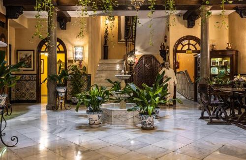 Centro - Sagrario Hotel | Hotel Reina Cristina