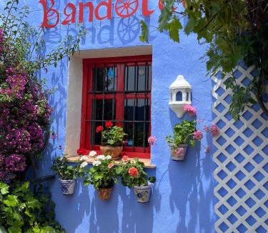 Juzcar Hotel | Hotel Restaurante Bandolero