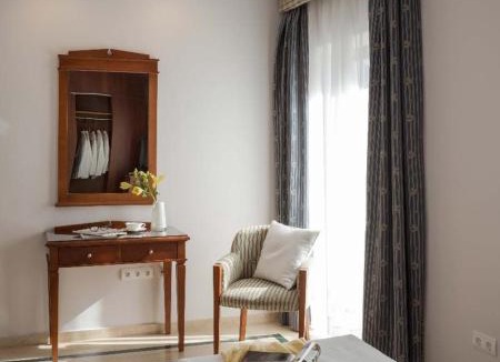 San Bartolome Hotel | Hotel Rey Alfonso X