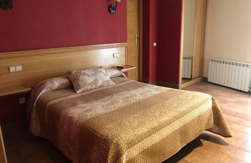 Burgohondo Hotel | Hotel Rural El Alberche