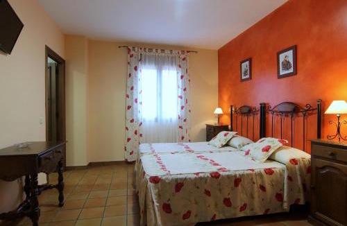 Tejeda de Tietar Hotel | Hotel Rural Hojaranzos