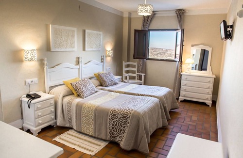 Zuheros Hotel | Hotel Rural Zuhayra
