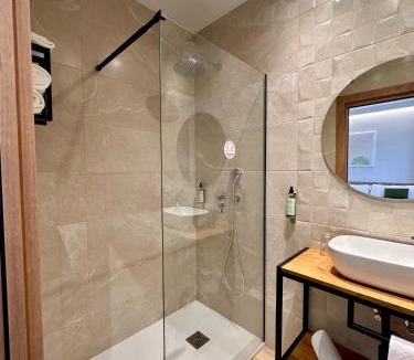 Baza Hotel | Hotel Síbel Baza