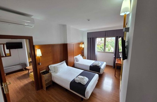 Genil Hotel | Hotel Saylu