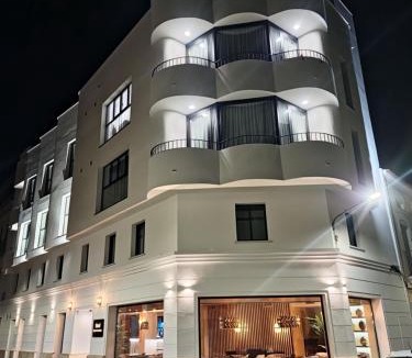 Villanueva de la Serena Hotel | Hotel Suites Moma Centro