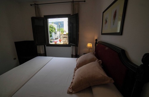 Bubion Hotel | Hotel Villa Turística de Bubión