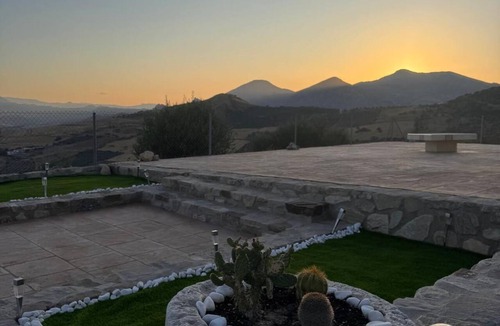 Antequera Cottage | HOUSE ANA MARIA DISCONNECTION IN THE MOUNTAIN WITH INCREDIBLE VIEWS. PRIVATE SWIMMING POOL.