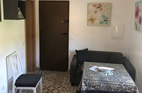 Setenil de las Bodegas House | House between Setenil Rocks