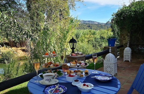 Cortes de la Frontera House | House Casa del Rio - Riverside Retreat with Mountain Views, Pool & Wi-Fi