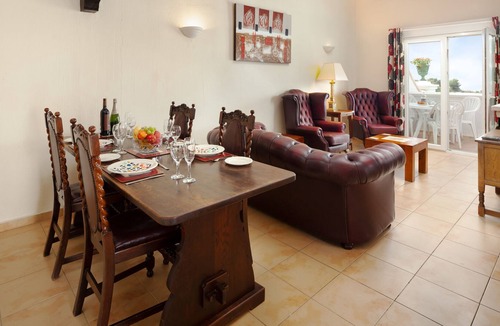 Oasis del Capistrano House | House 'Casablanca 31 El Oasis Capistrano' with sea views, shared pool and Wi-Fi