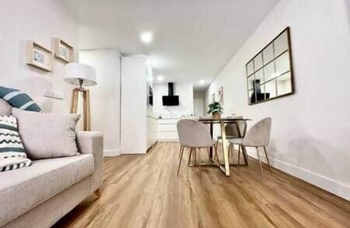 Poniente-Sur Apartment | House in City Garden 3