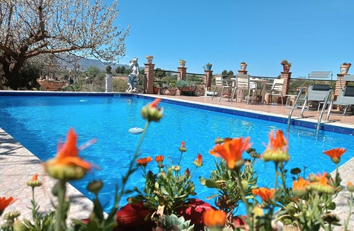 Durcal House | House with pool, fireplace, barbecue and garden near the Alpujarra of Granada