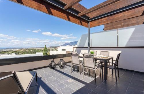 New Golden Mile Apartment | Hoyo 19 Luxury Apartment by GHR Rentals