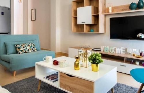 San Julian Apartment | -HSH Suites Metropol- Metropol Apartment in San Julian with garage