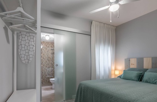 San Julian Apartment | HUERTO DEL REY, cosy and in a good location