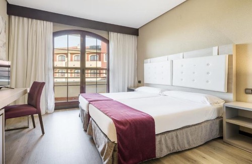 Badajoz Hotel | Ilunion Golf Badajoz