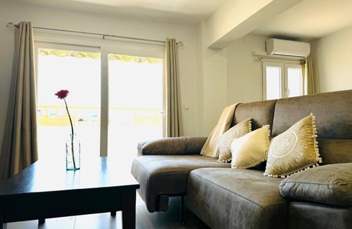 Los Tilos Apartment | Incredible Apartment near Málaga Center with Private Terrace, Wi-Fi & Air Conditioning