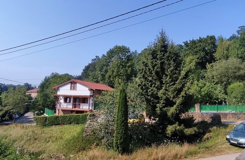 Rasines Cottage | Individual stone house with 450m2 garden, secure pool, gazebo and barbecue.