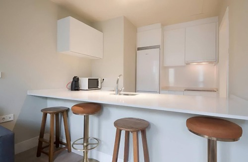 Central District Apartment | Industrial Suite Apartment