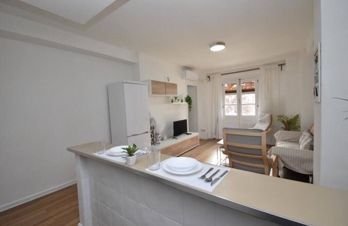 San Pedro Condo | Irene Albaicín Apartment