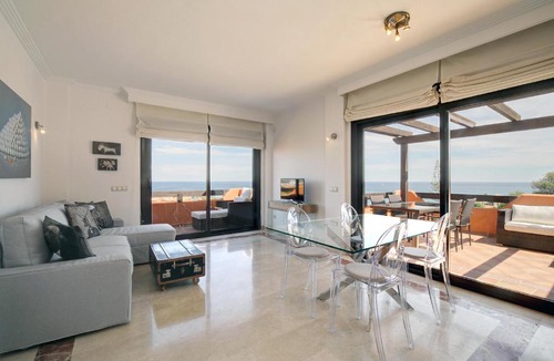 Buenas Noches Apartment | Jardines De Nueva Galera Cozy Penthouse