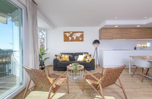 Pedregalejo Apartment | Juan Valera - Bellavista