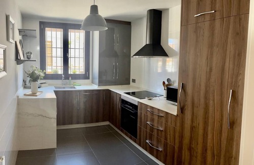 Guadix Condo | "JULIA GEMELLA ACCI" Vacation Rentals. Space and tranquility right in the heart of the city.