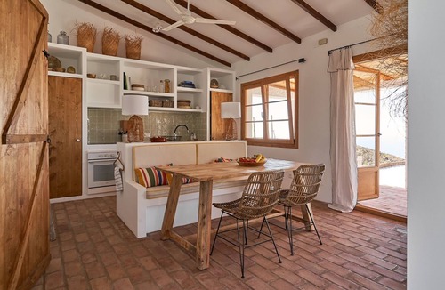 Sayalonga Villa | KABANNE - Spectacular sea and mountain views, private (heated) pool, air conditioning