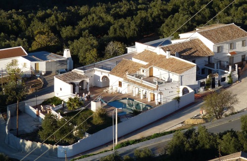 Fuente del Conde Apartment | Kayenne 2 , 2 bedroom self catering apartment