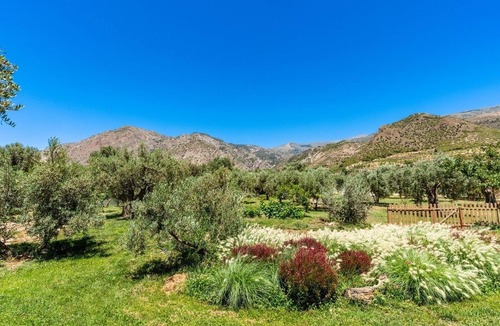 Niguelas Villa | La Almunia de Nigüelas by Ruralidays