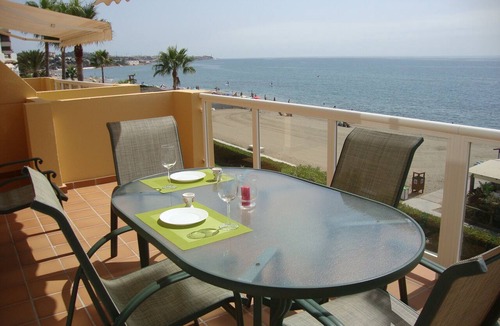 La Cala de Mijas Apartment | La Cala de Mijas. First line of beach in Arruzafa Playa