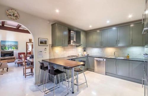 Montefrio Villa | La Casa 1950