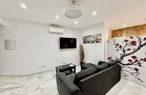Distrito Centro Apartment | La Casa de July Moderna