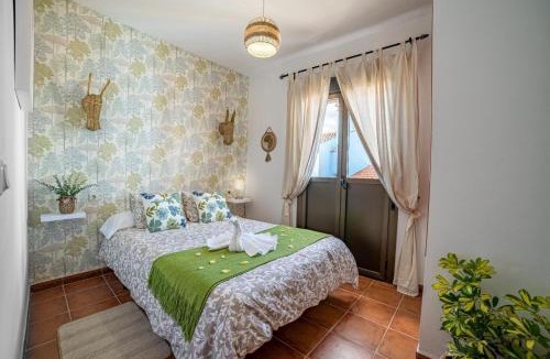 Juzcar House | La Casa Del Bosque