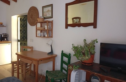 Macharaviaya Apartment | La Casa Rural de "jardín de Mucho" Está s en la Parte de la Axaquìa Malagueña