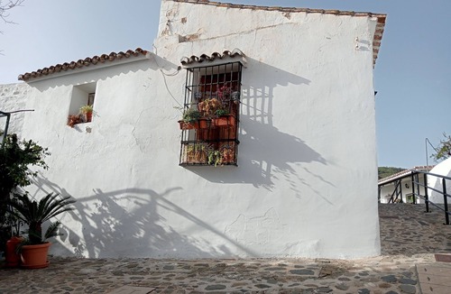 Macharaviaya Apartment | La Casa Rural de "jardín de Mucho" Está s en la Parte de la Axaquìa Malagueña