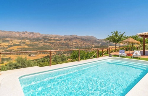 Antequera Villa | La Casilla del Mirador del Torcal Villanueva de la Concepción by Ruralidays