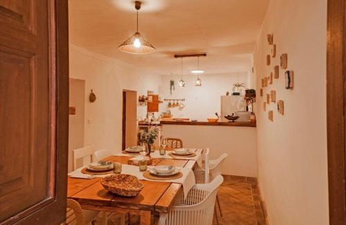 El Pinar House | La casita del pueblo GARDEN petfrienly con chimenea