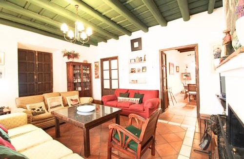 Aracena House | La Casona de los Cucos by SIERRA VIVA
