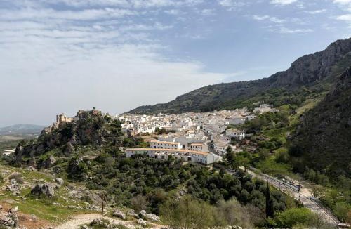 Zuheros House | La Cenefilla