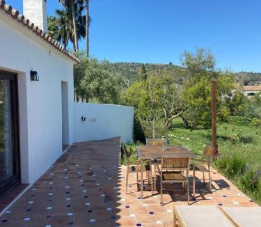 Monda House | La colina buena - cosy casita for nature lovers