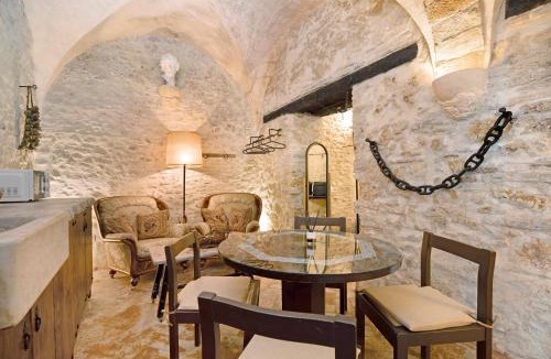 Medina-Sidonia Apartment | La cueva de medina-sidonia