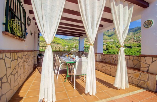 Frigiliana Villa | La Era - Sun-Drenched Andalusian Villa: Your Perfect Frigiliana Getaway