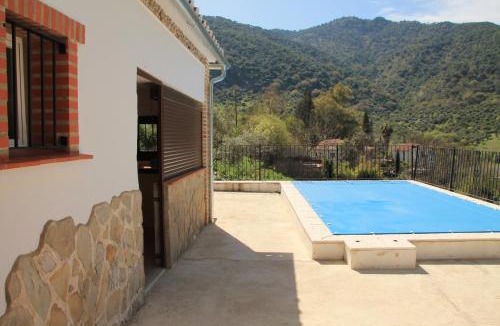 Benamahoma House | La Fuente De El Nacimiento