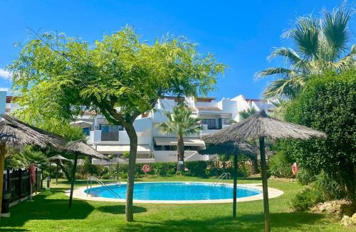 Isla Cristina Apartment | LA HACIENDA GOLF Apartamento Nuevo con PISCINA Wifi y Aire Acondicionado -SOLO FAMILIAS O PAREJA- NO GRUPOS-