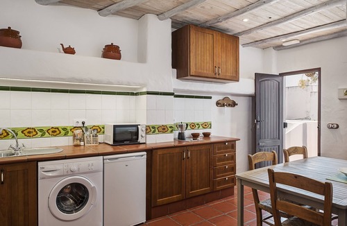 Conil de la Frontera City Center Hotel | La Jabega by Conil Home