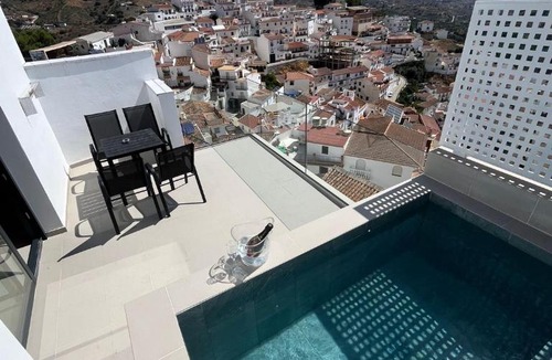 Almachar Apartment | La LIPA Suites
